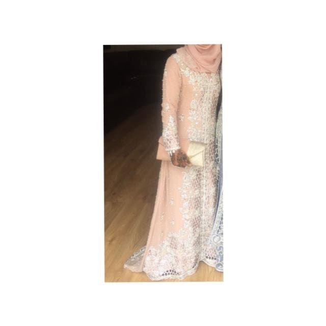 Pakistani wedding dress thumbnail 2