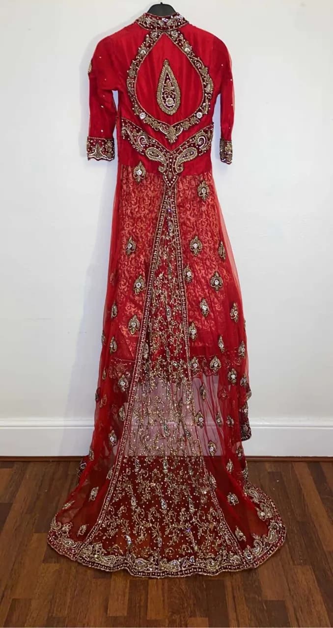 Wedding dress thumbnail 2