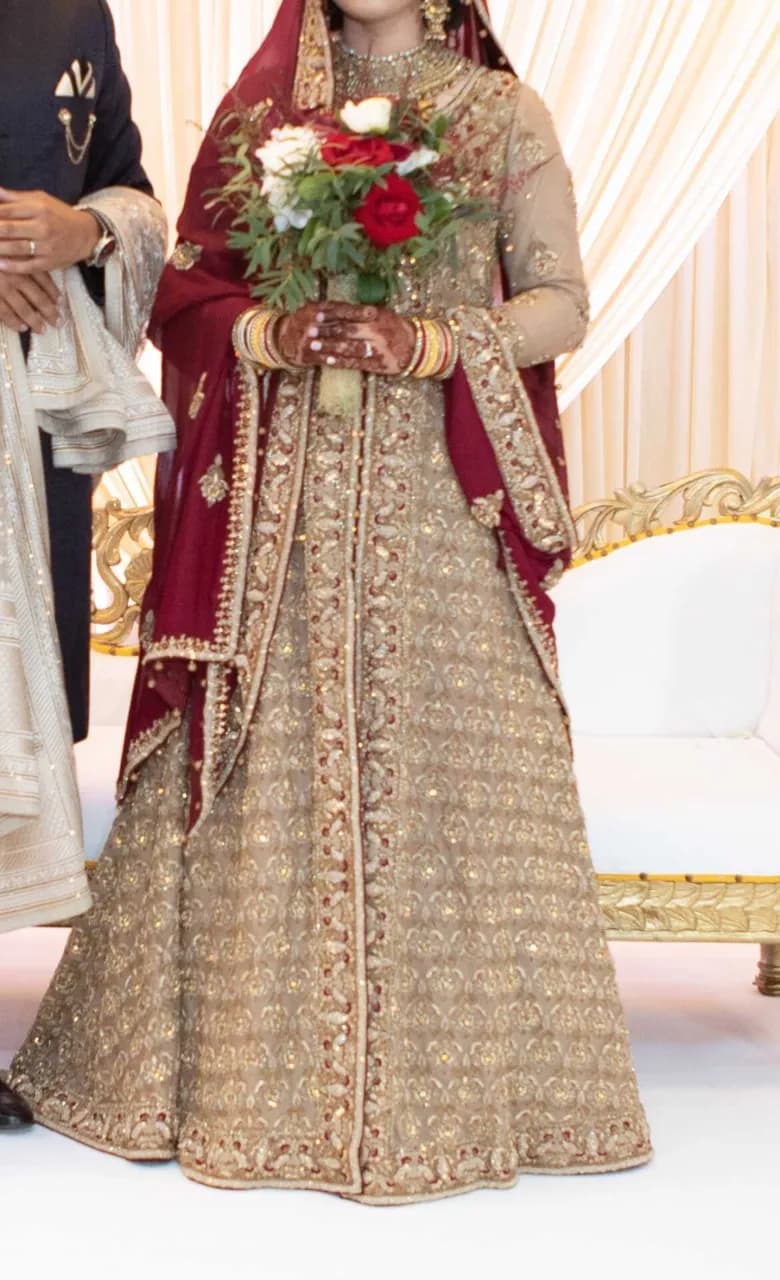 Bridal trail dress