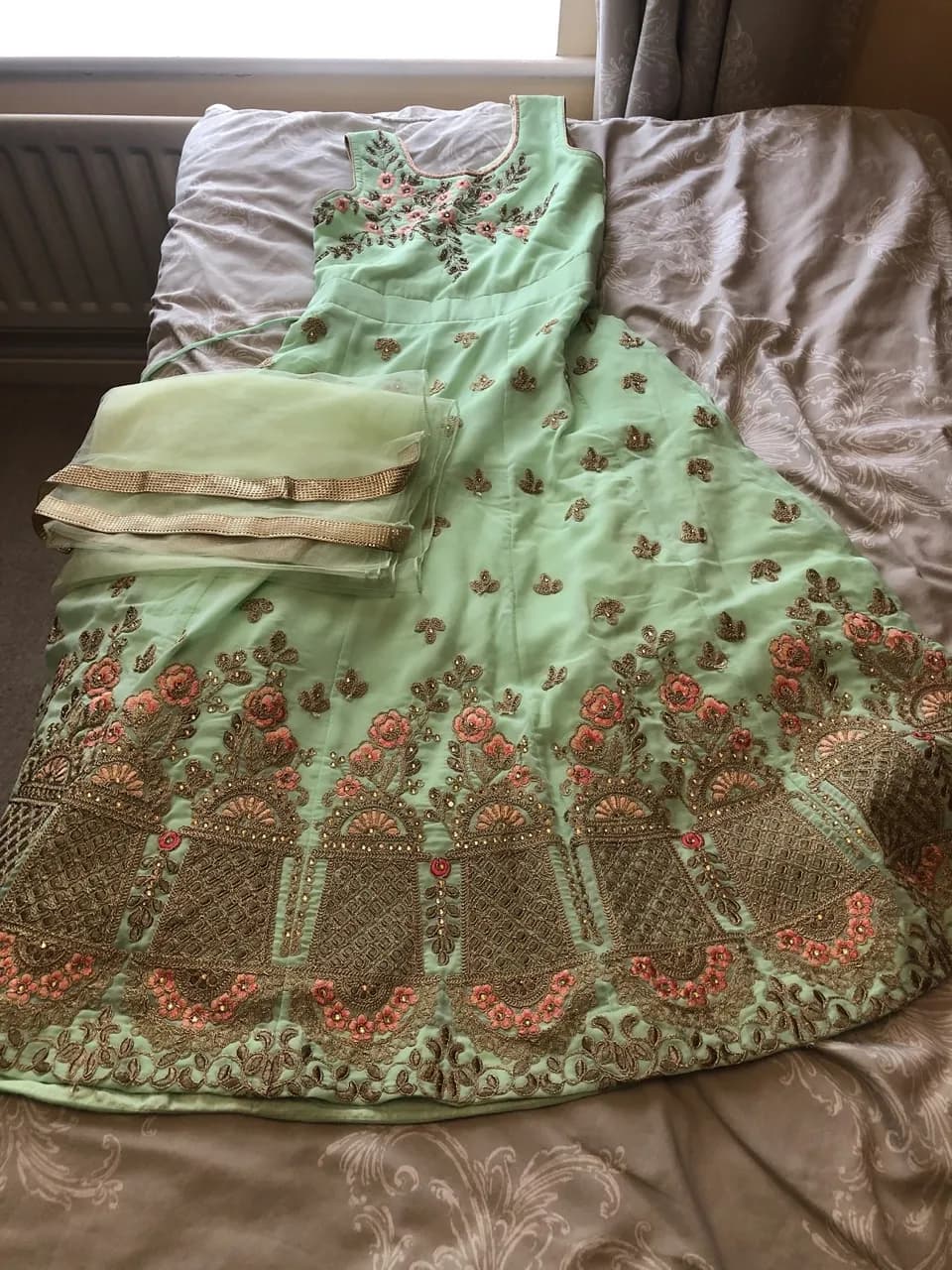 Ladie Green Frock Size 32