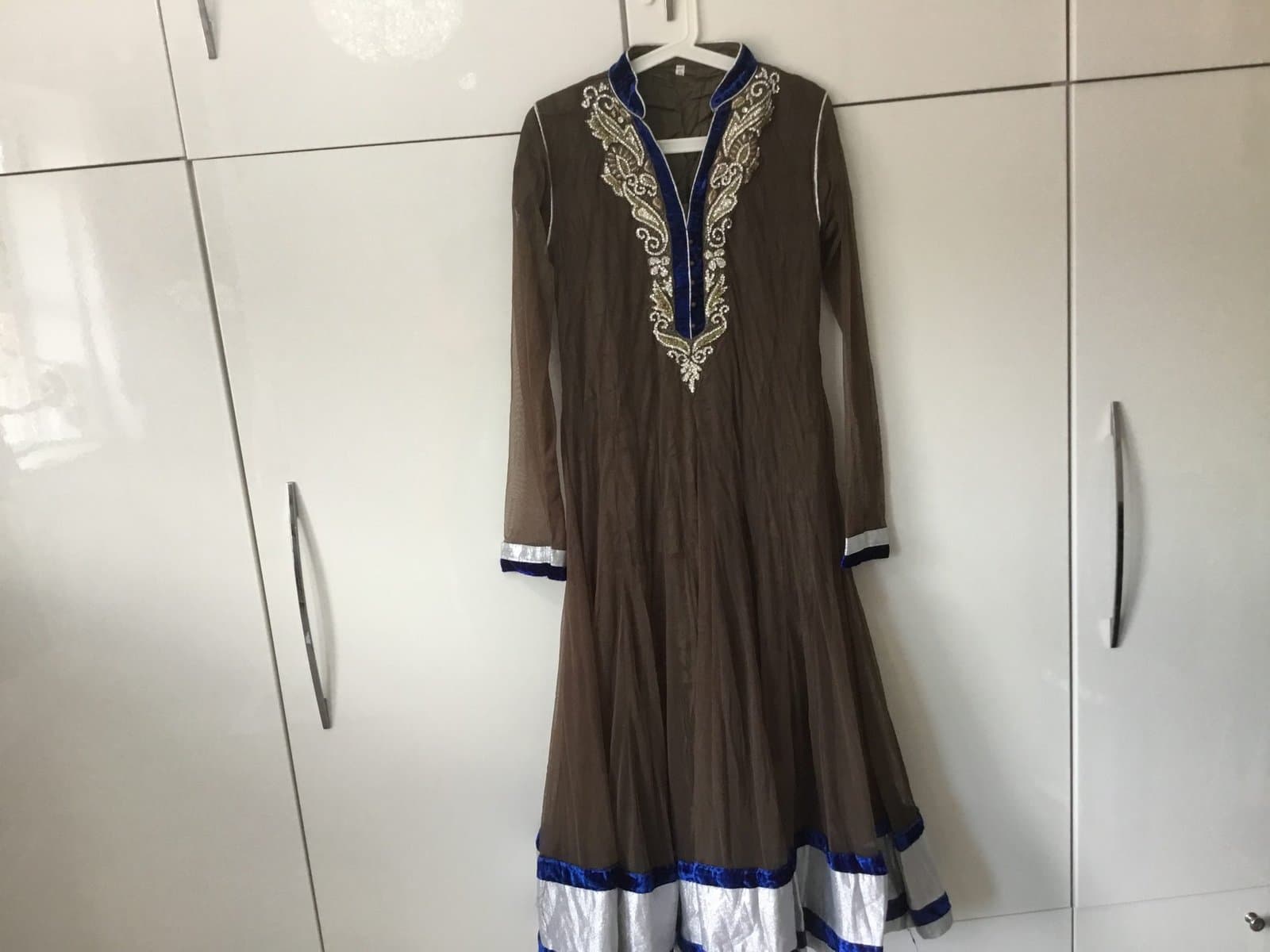Salwar kameez thumbnail 2