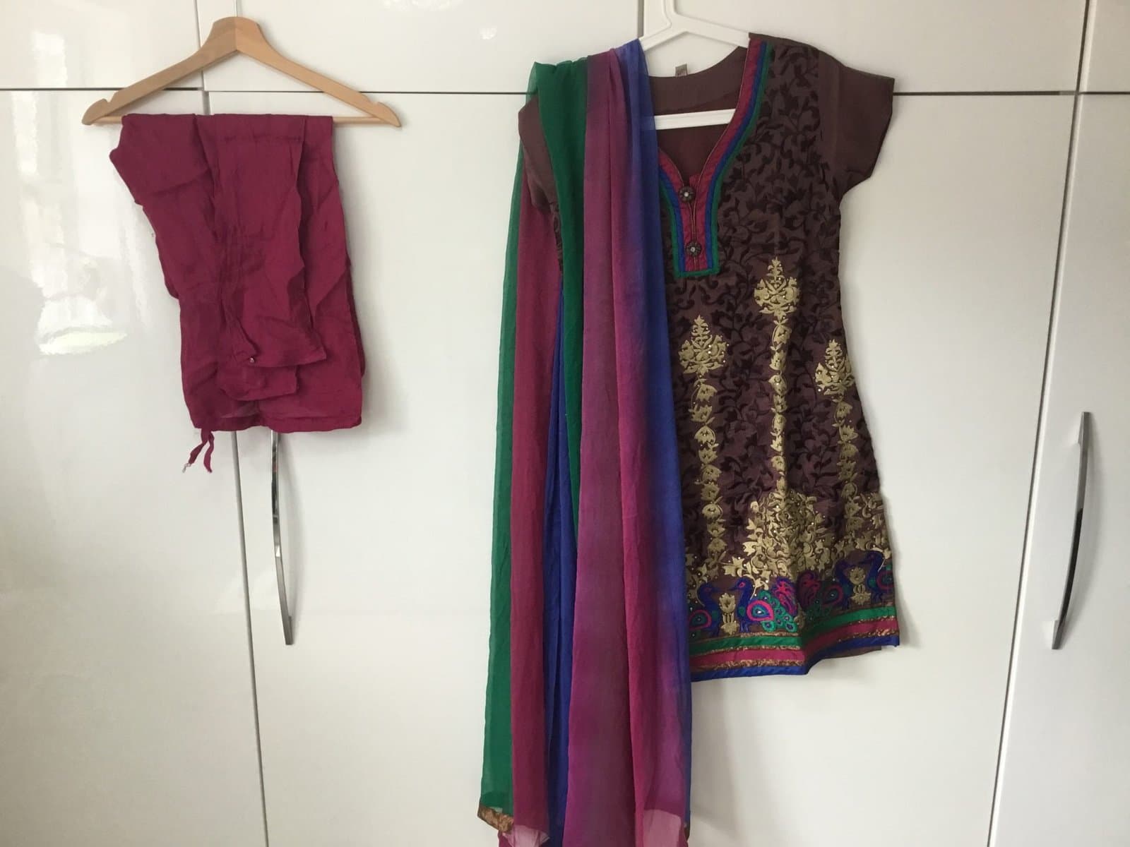 Salwar kameez thumbnail 2