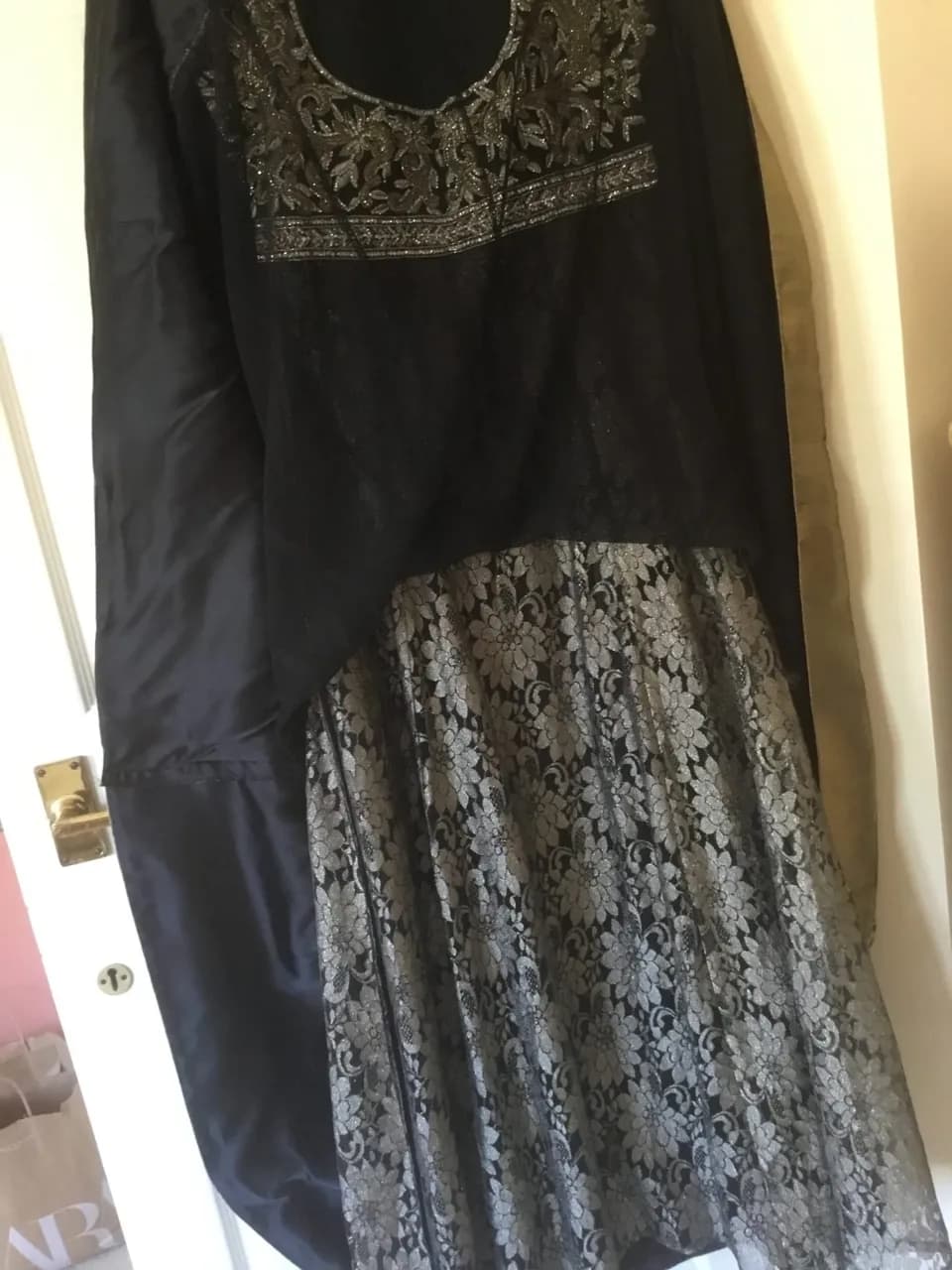 Stunning once worn party Dress thumbnail 4