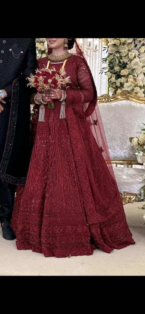 Wedding Outfit thumbnail 2