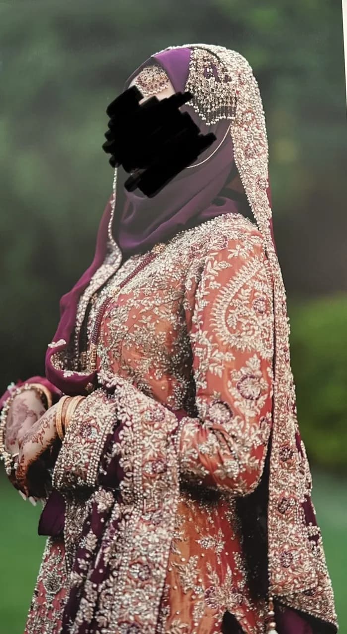 Heavy Pakistani bridal Lengha thumbnail 2