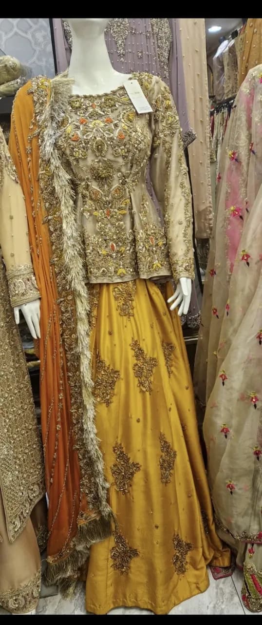 Bridal mehndi lengha