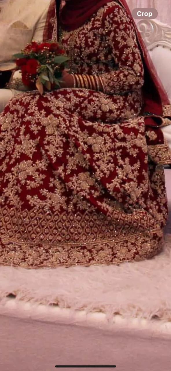 Wedding dress thumbnail 3