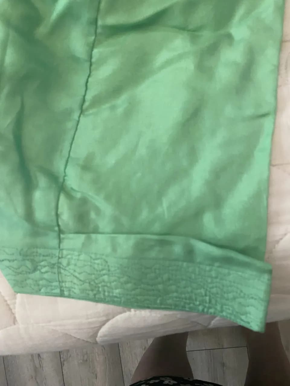 Stunning green shalwar suit thumbnail 5