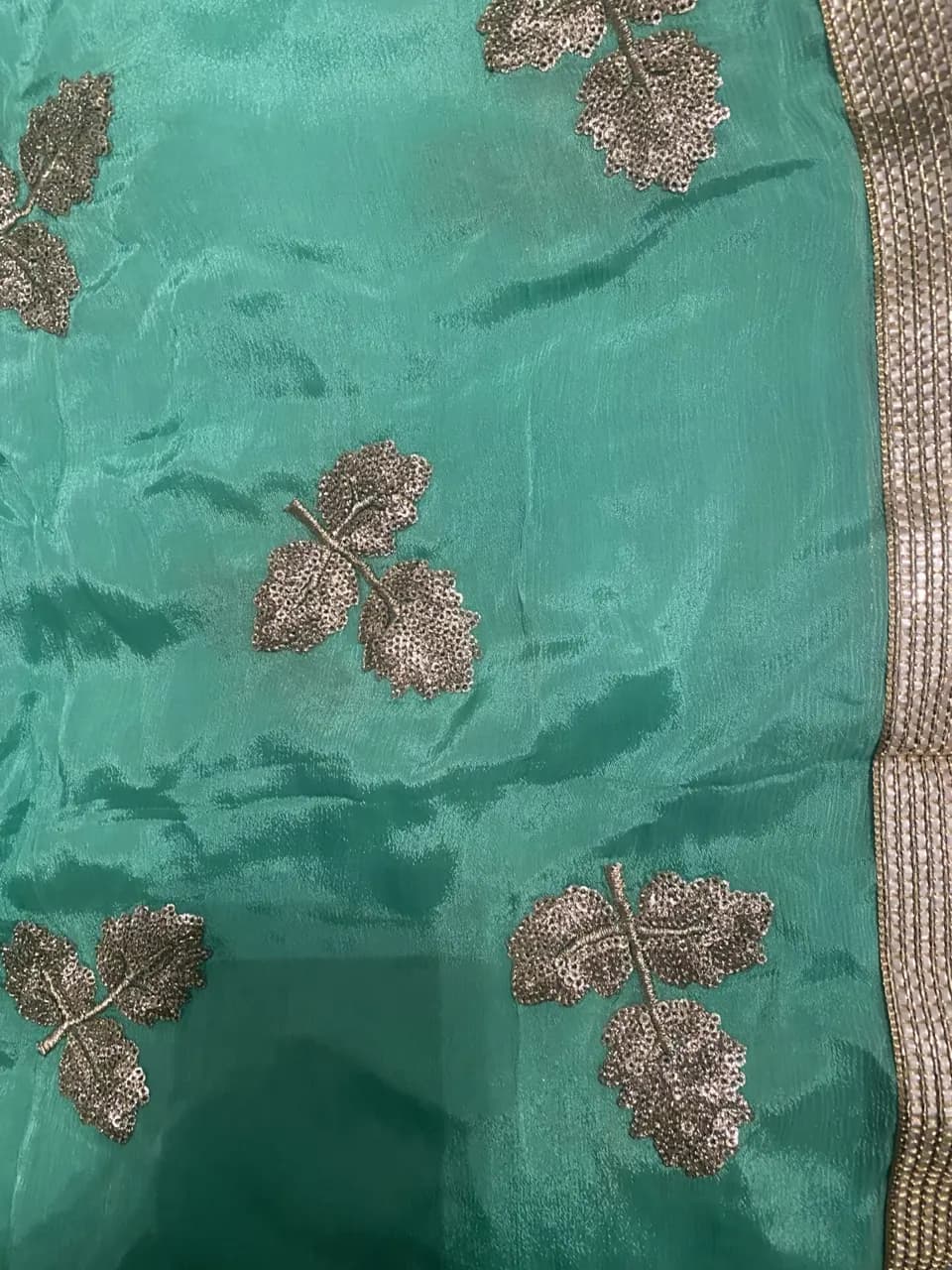 Stunning green shalwar suit thumbnail 3