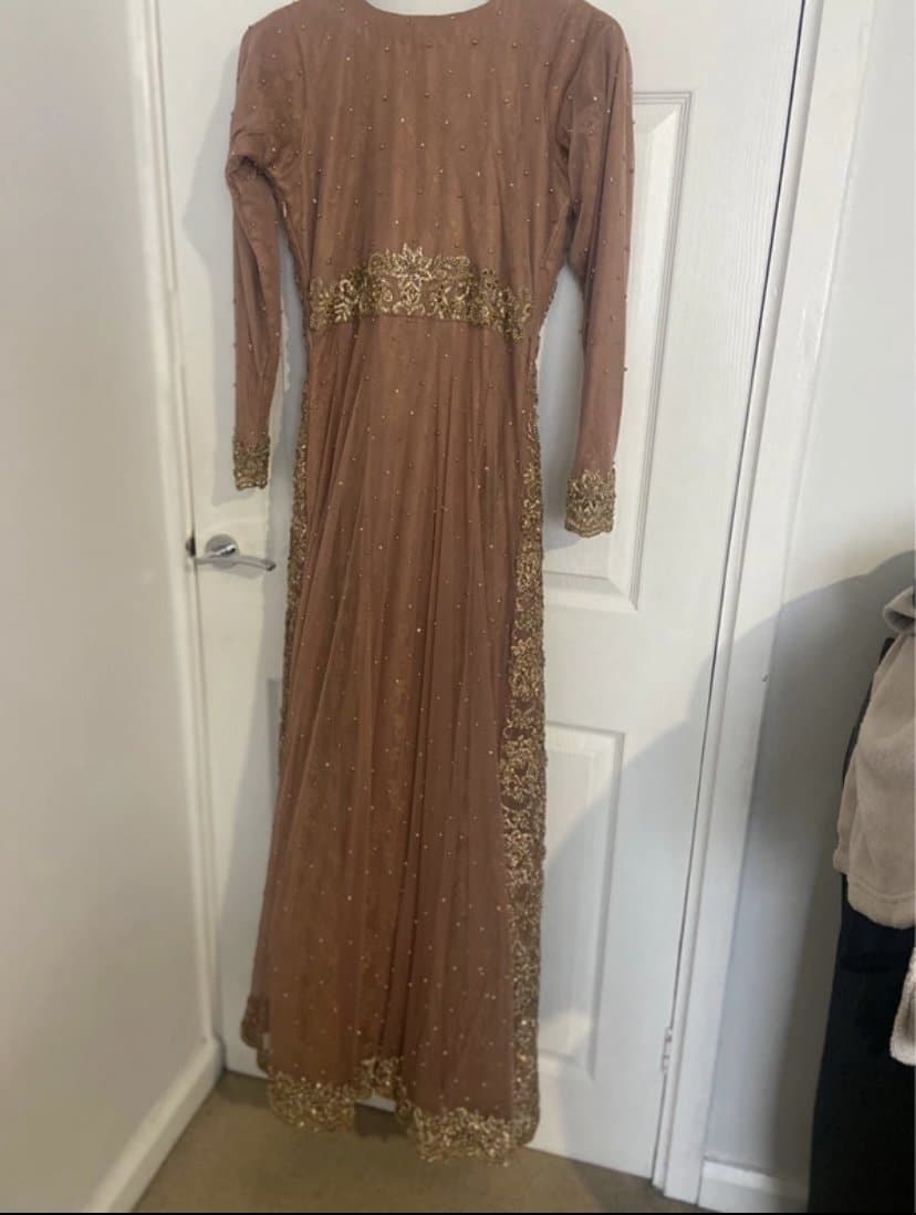 Wedding dress thumbnail 2