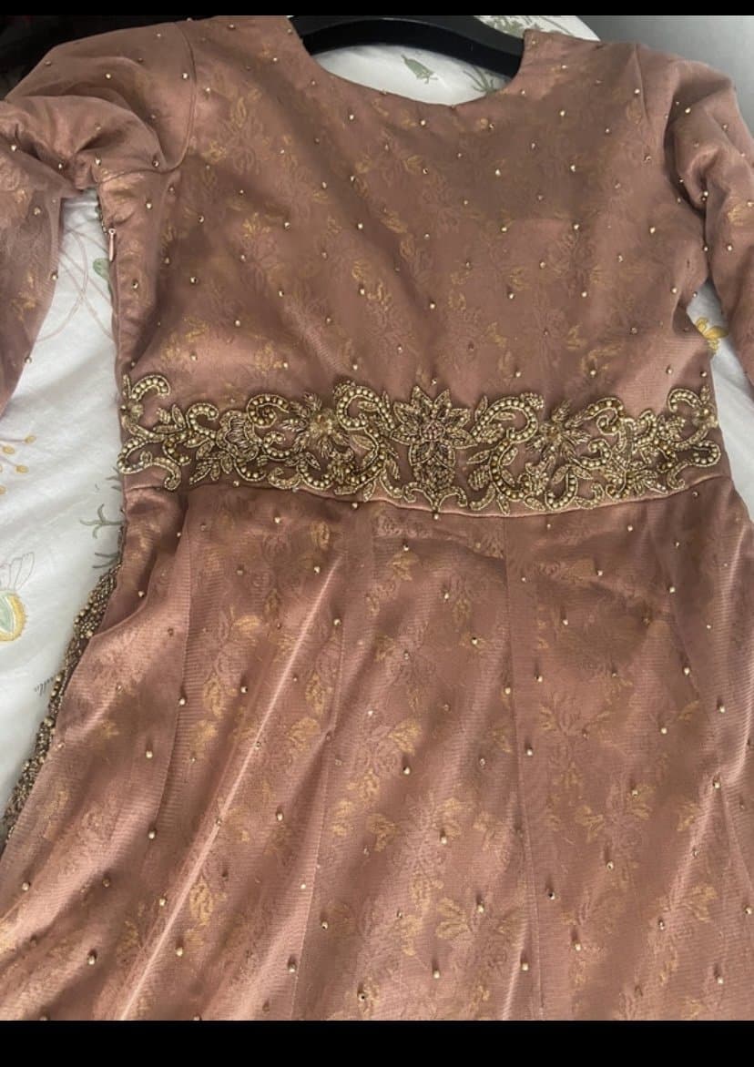 Wedding dress thumbnail 3
