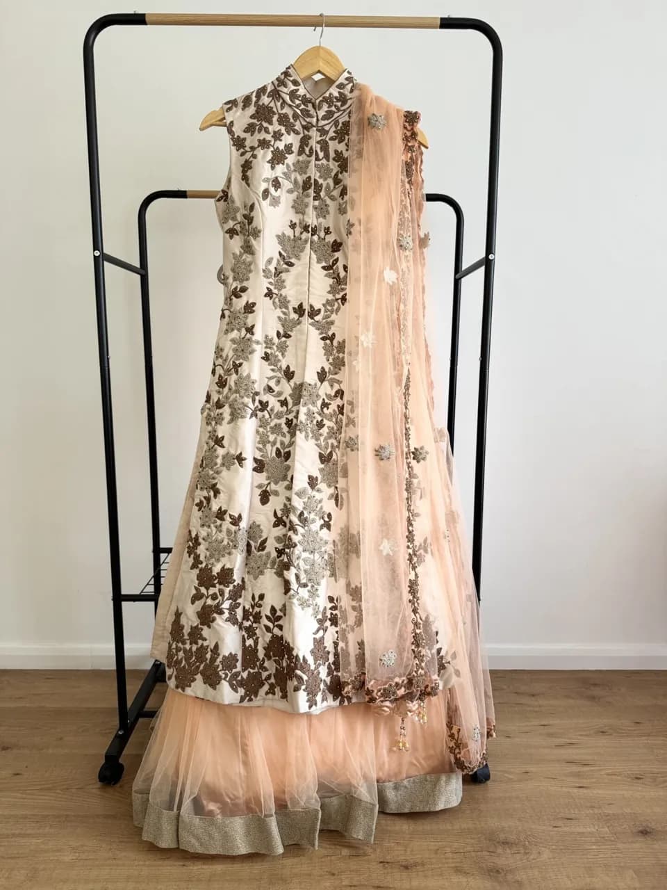 White &amp; Peach lengha