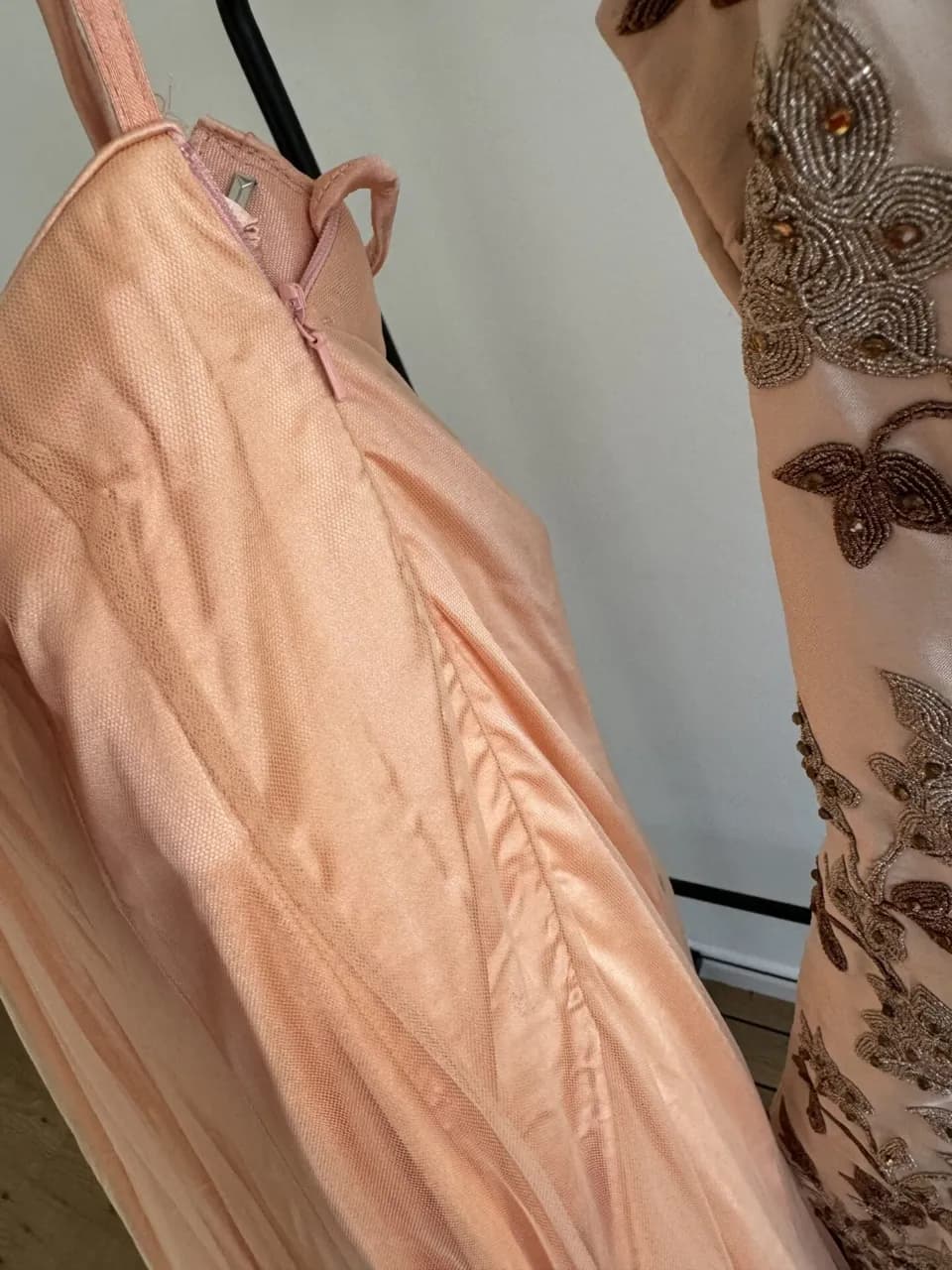 White &amp; Peach lengha thumbnail 6