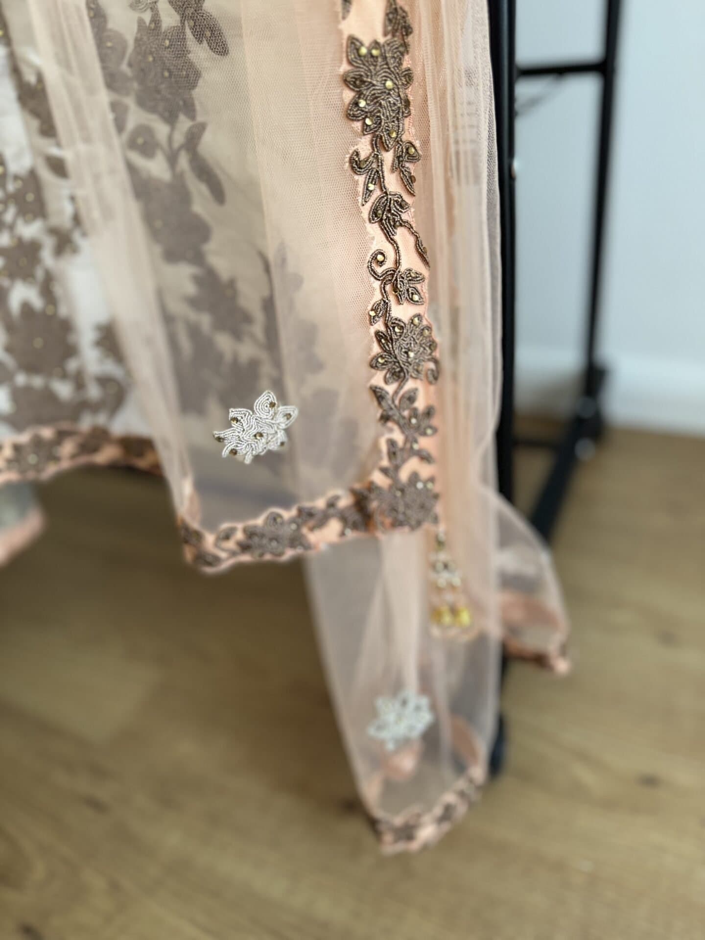 White &amp; Peach lengha thumbnail 8