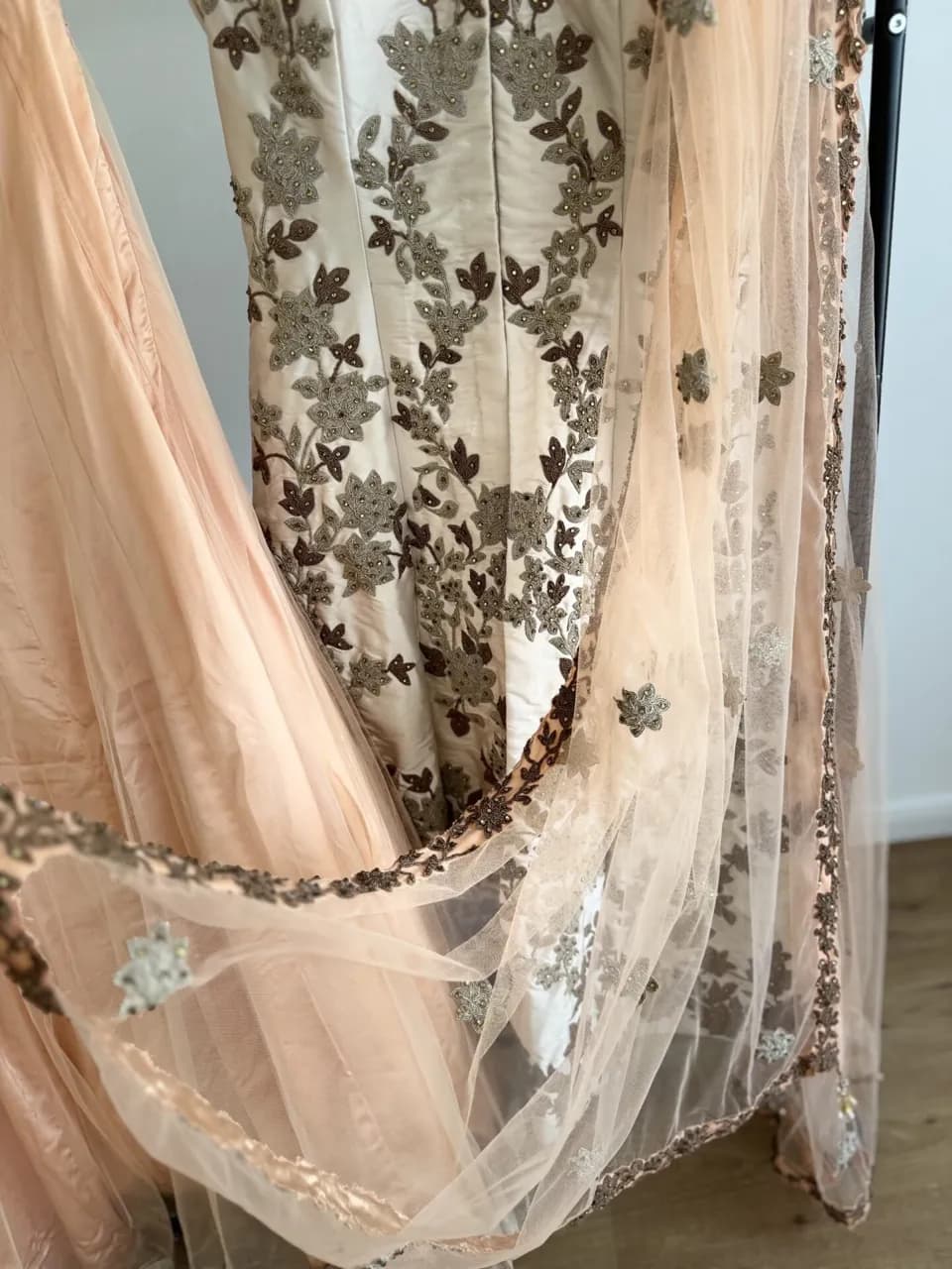 White &amp; Peach lengha thumbnail 7