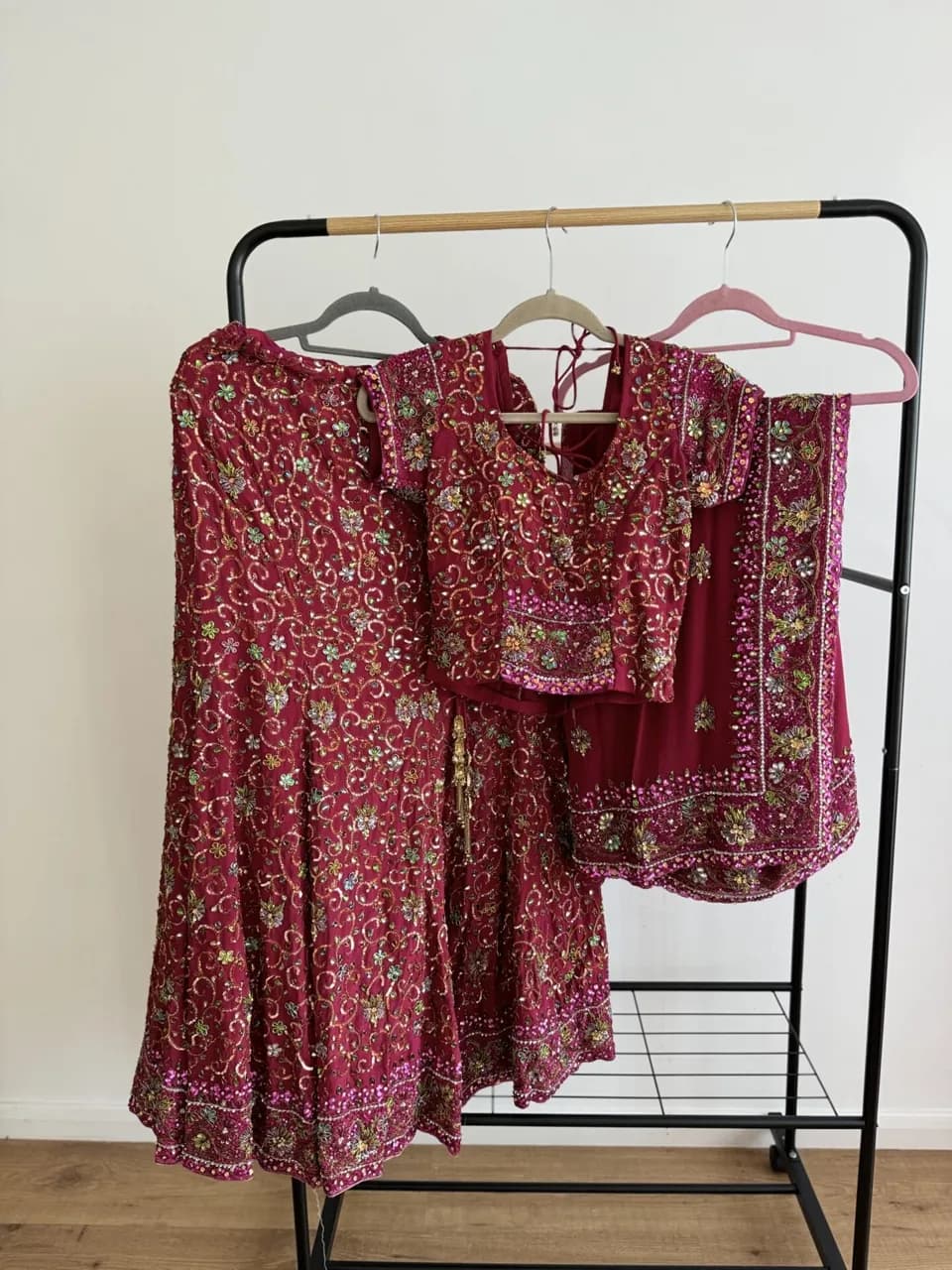 Wine lengha