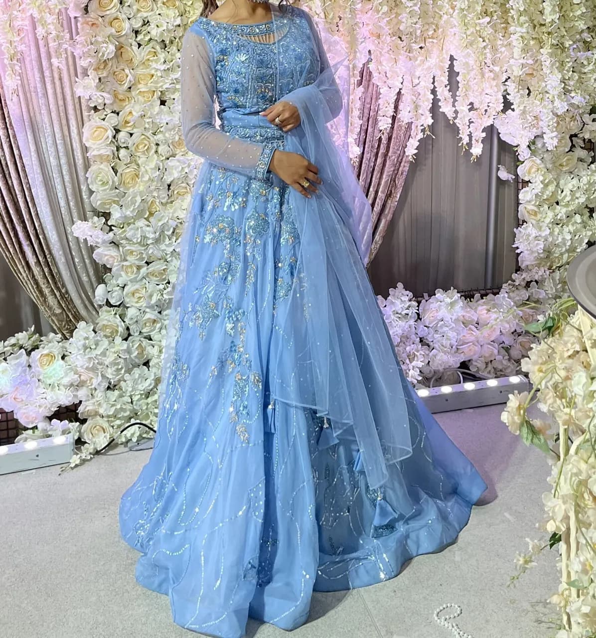 Yashwanti blue lengha thumbnail 2