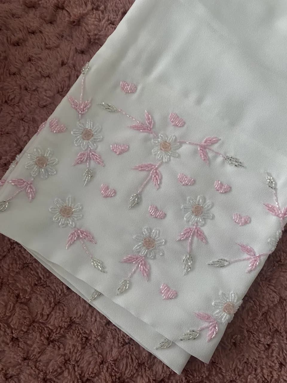 Beaded sleeve abaya thumbnail 2