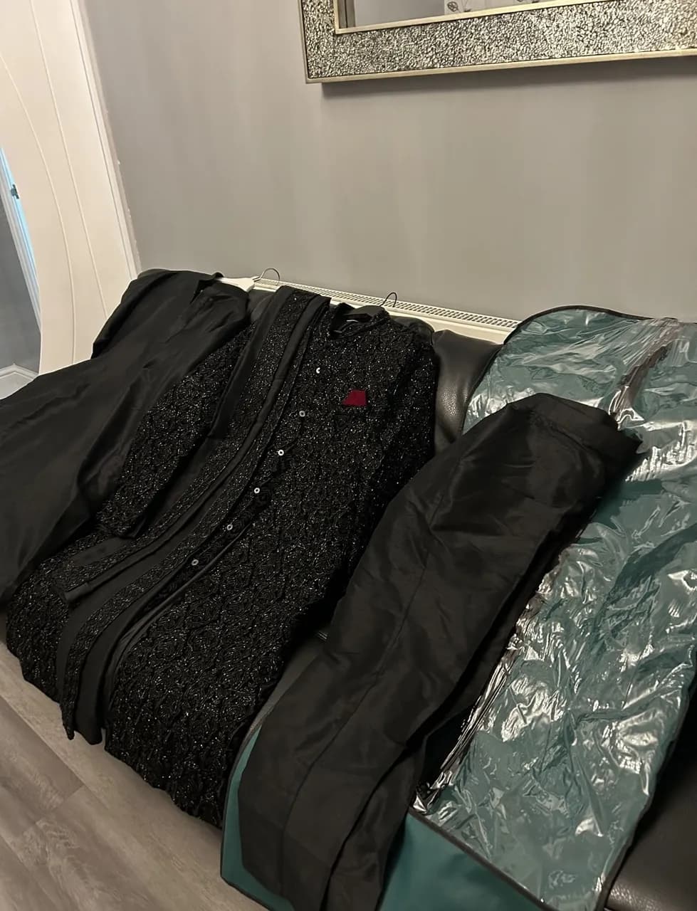 Brand new 4 piece Sherwani thumbnail 8