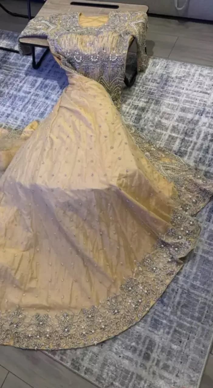 BRIDAL dress- Peach cream thumbnail 4