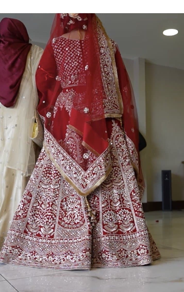 Asian bridal lengha thumbnail 4