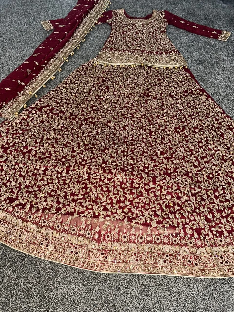 Red &amp; Gold Bridal Lehnga thumbnail 4