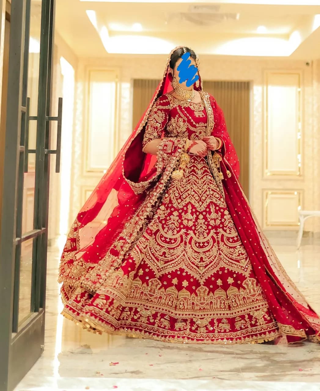 RED BARAT DAY LEHENGA thumbnail 2