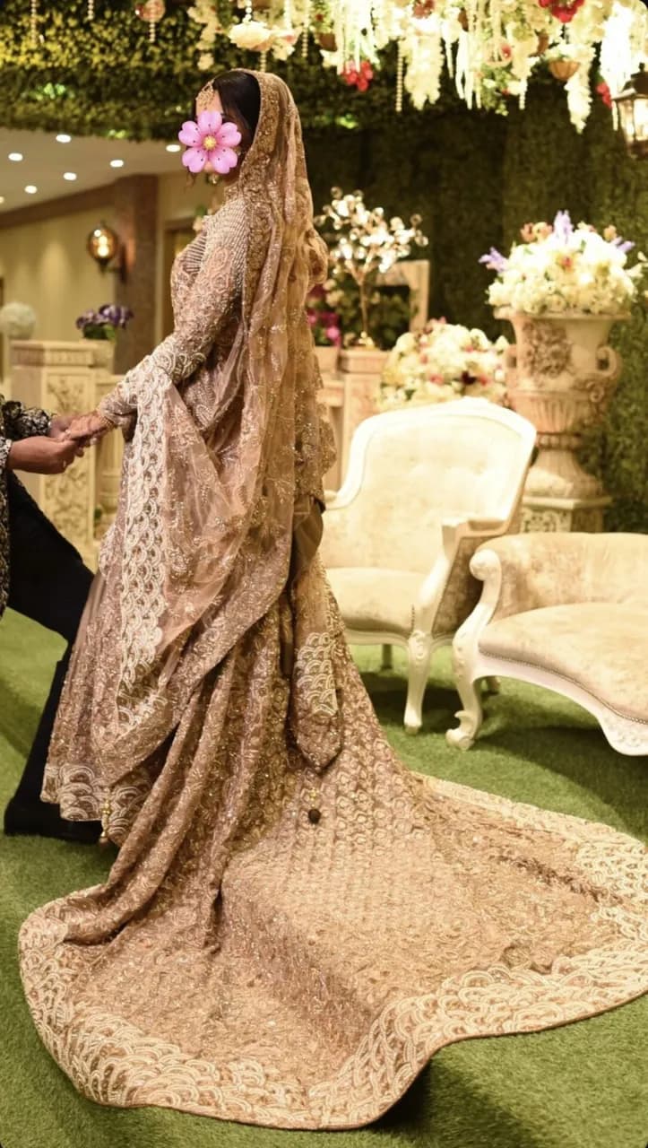 BRIDAL LEHNGA thumbnail 2