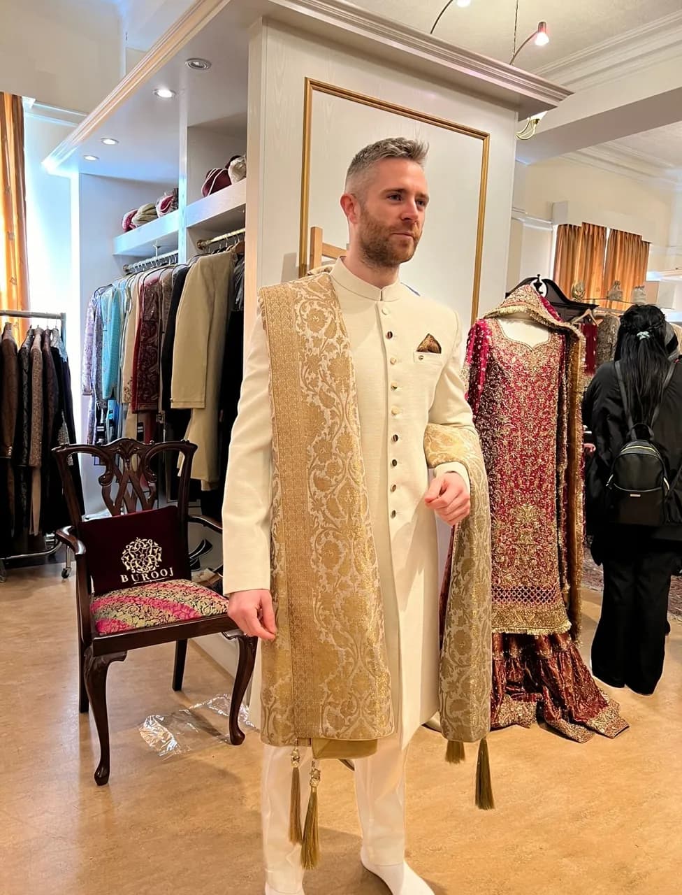 Cream/Off-white Grooms Sherwani and Gold Shawl size M thumbnail 6