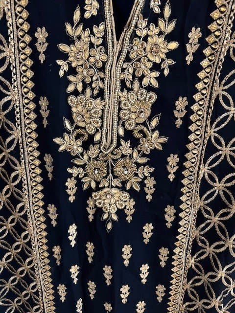 Beautiful Indian Suit thumbnail 3
