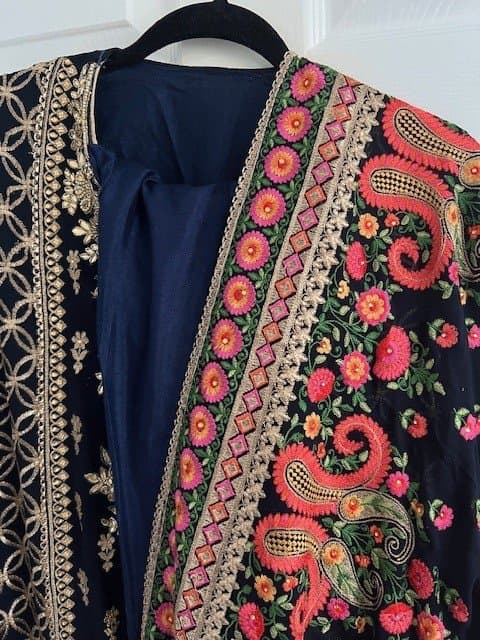 Beautiful Indian Suit thumbnail 6