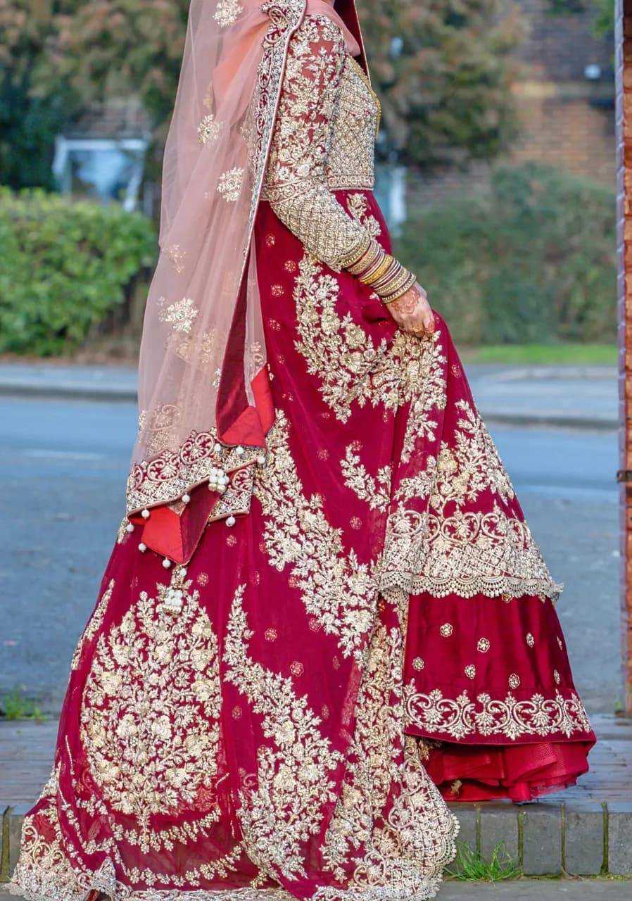 Bridal lengha thumbnail 2