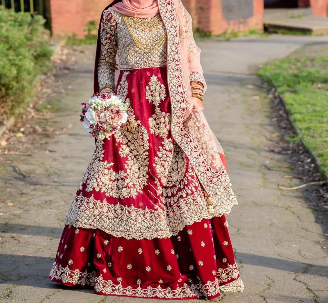 Bridal lengha thumbnail 3