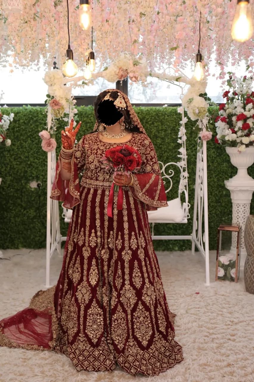Velvet wedding dress and trail dupatta thumbnail 3