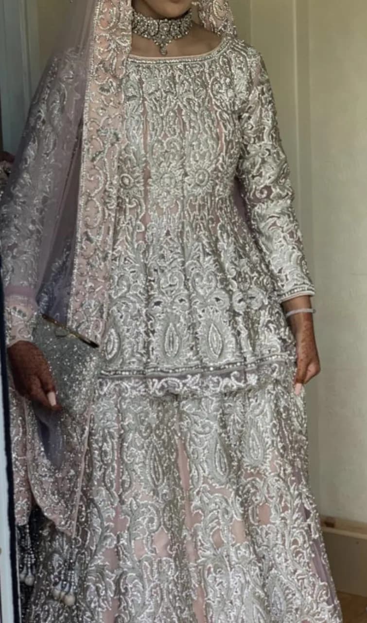 Walima dress with tail thumbnail 4