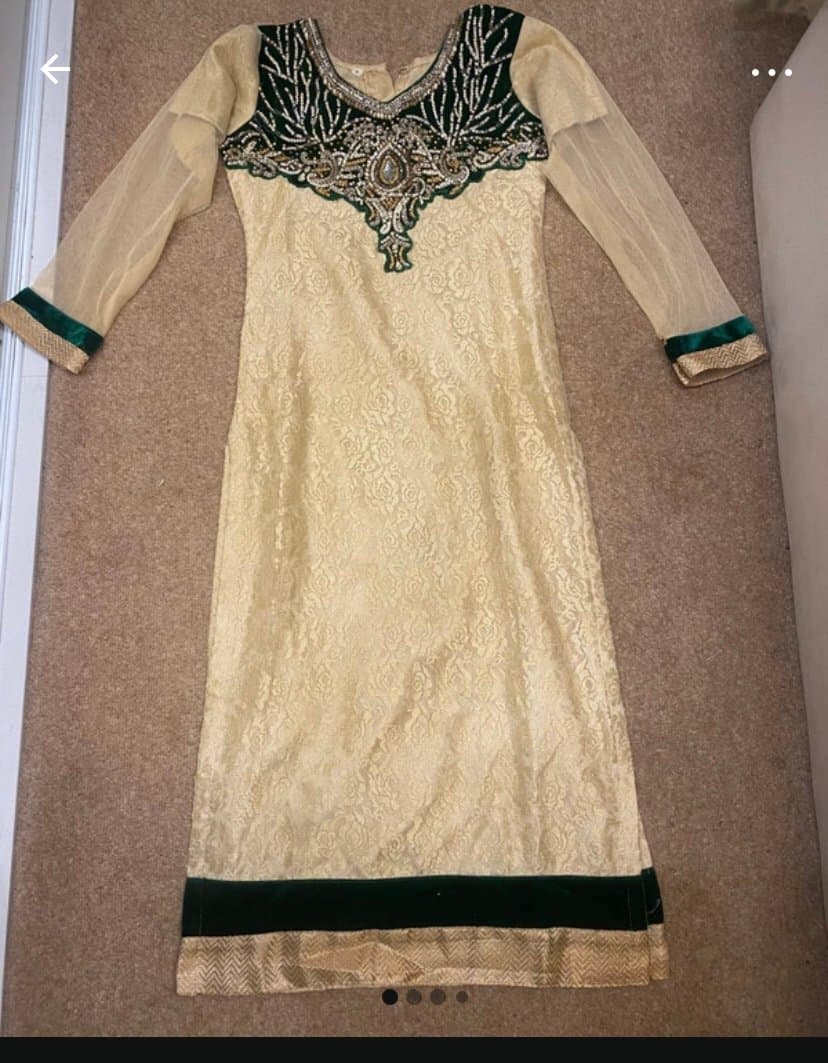 Salwar kameez thumbnail 2