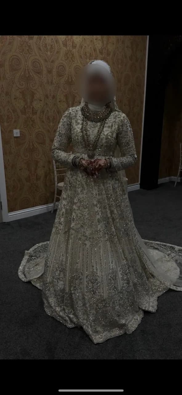 Walima Wedding Dress Ivory thumbnail 4