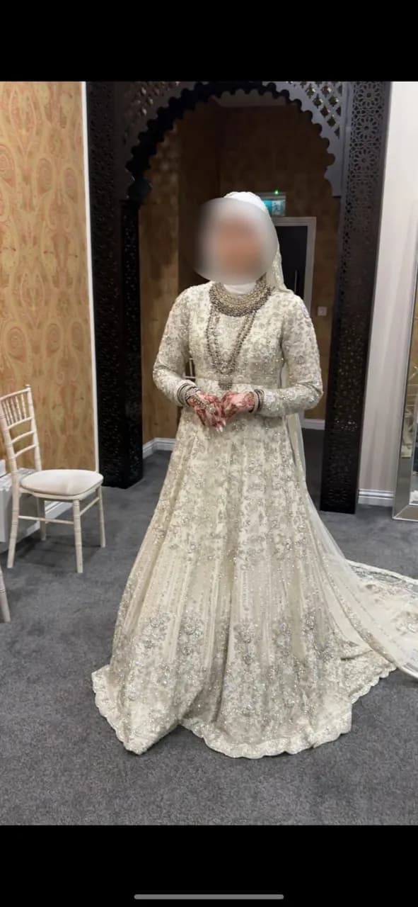 Walima Wedding Dress Ivory thumbnail 5