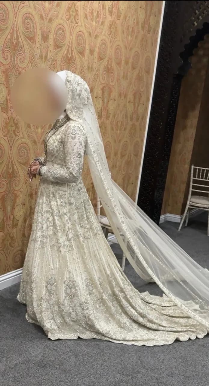 Walima Wedding Dress Ivory thumbnail 6