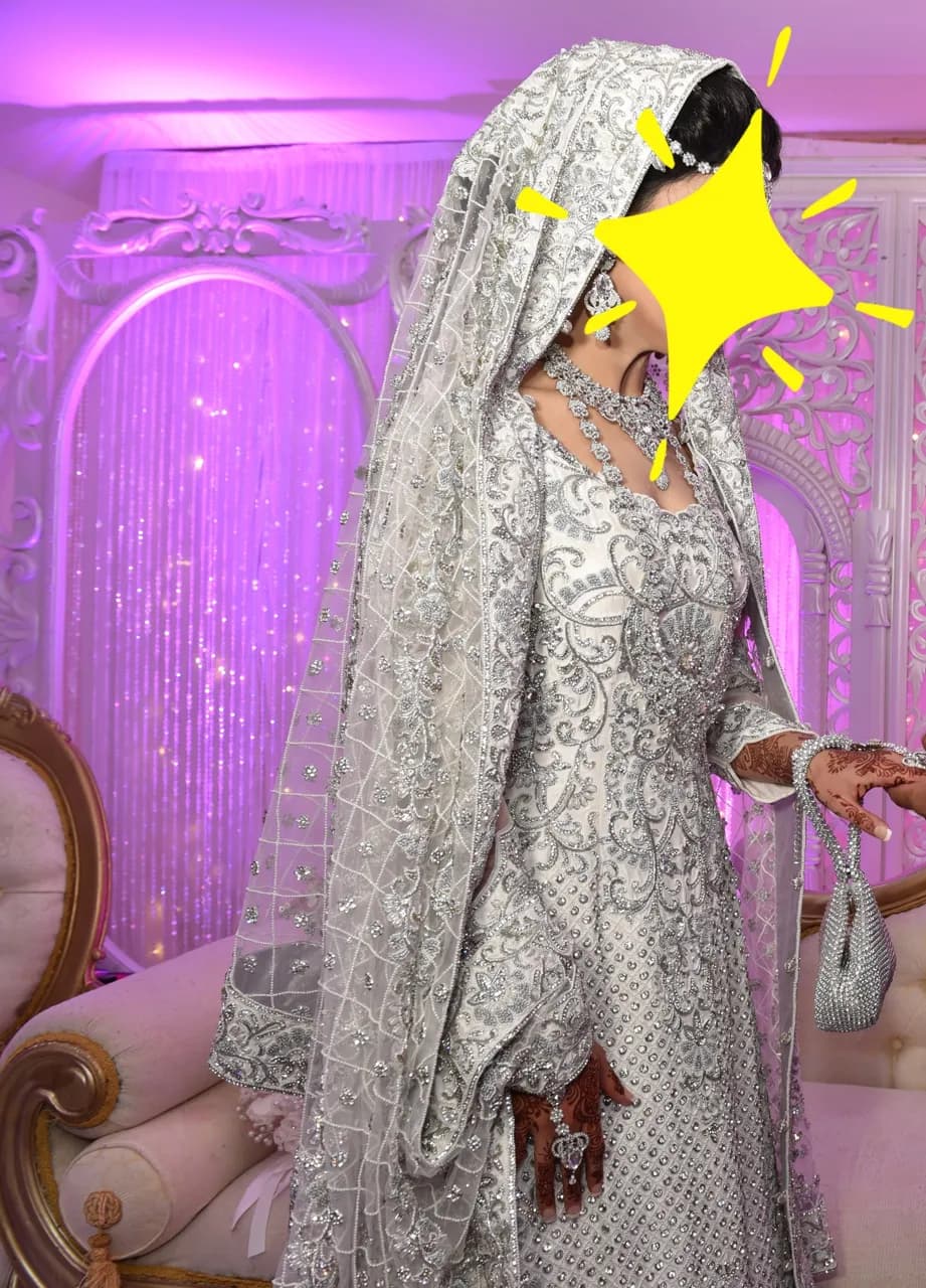 Bridal Wedding Dress thumbnail 4