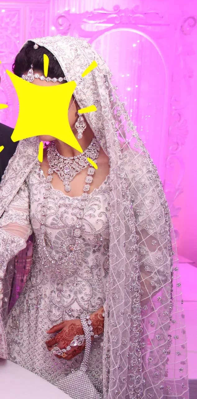 Bridal Wedding Dress thumbnail 7