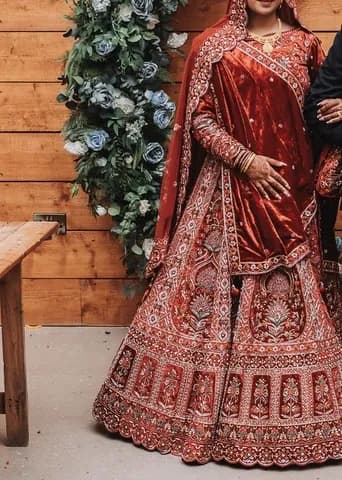 Red Bridal Lehenga Set with Velvet Blouse & 2 Dupattas (Fits UK 8–14) — image 1