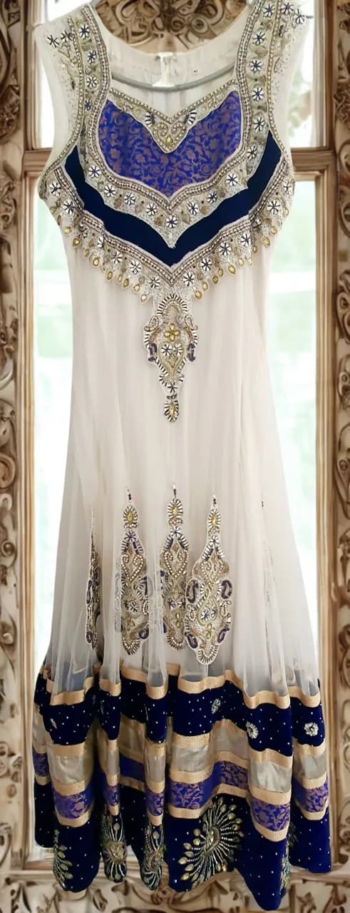 Anarkali Ladies Indian Dress, Party, Wedding, royal blue velvet RRP £100 — image 1