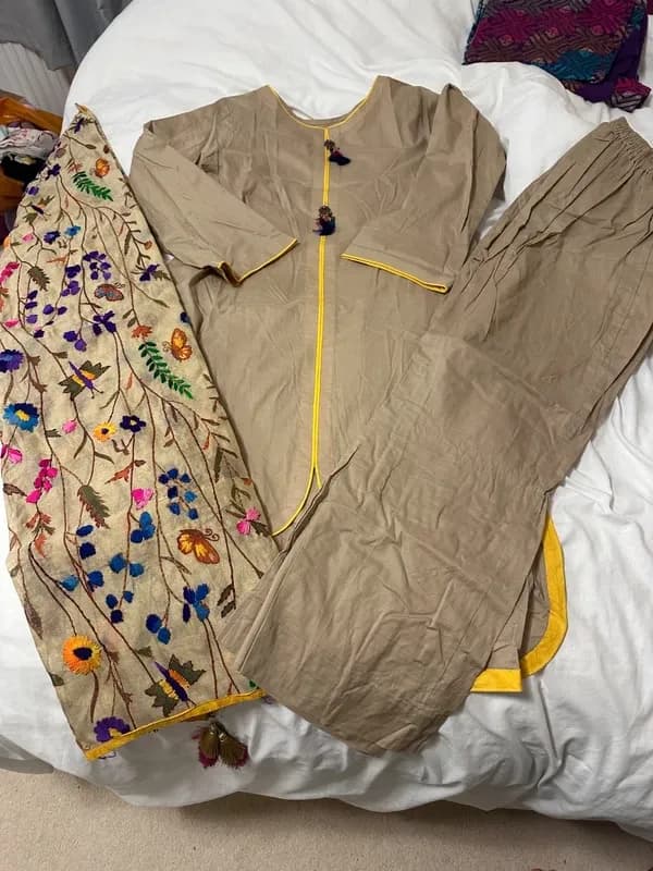 gorgeous suit with buttons and lovely bright embroidered scarf with tassels — image 1