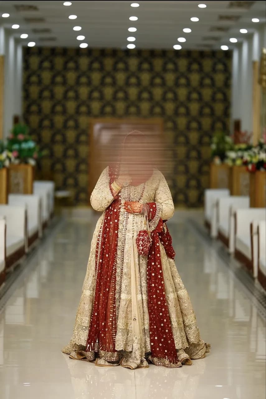 Umsha By Uzma Babar Lehnga — image 1