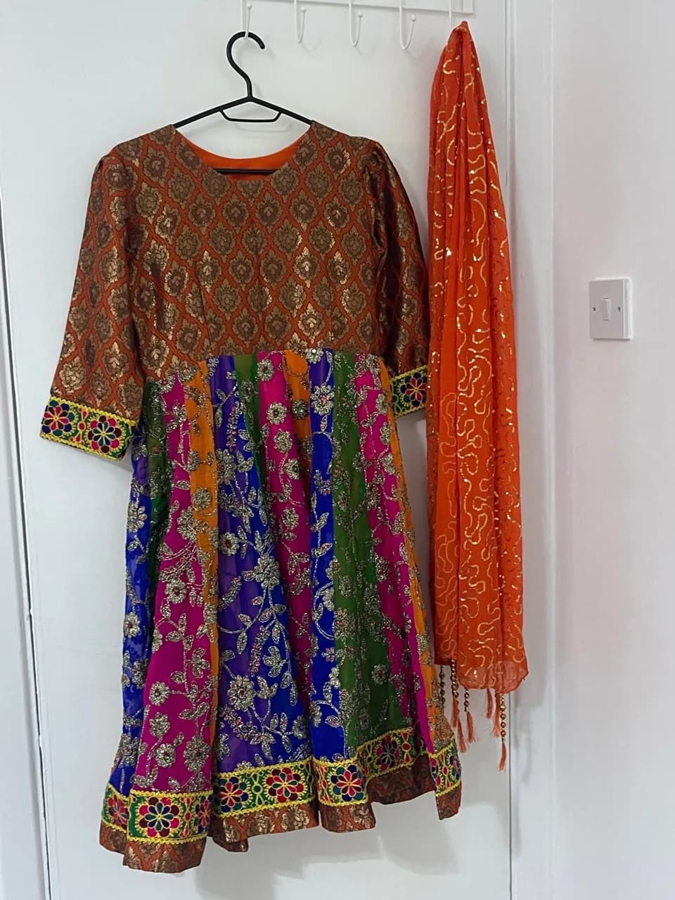 Afghan clothes — image 1
