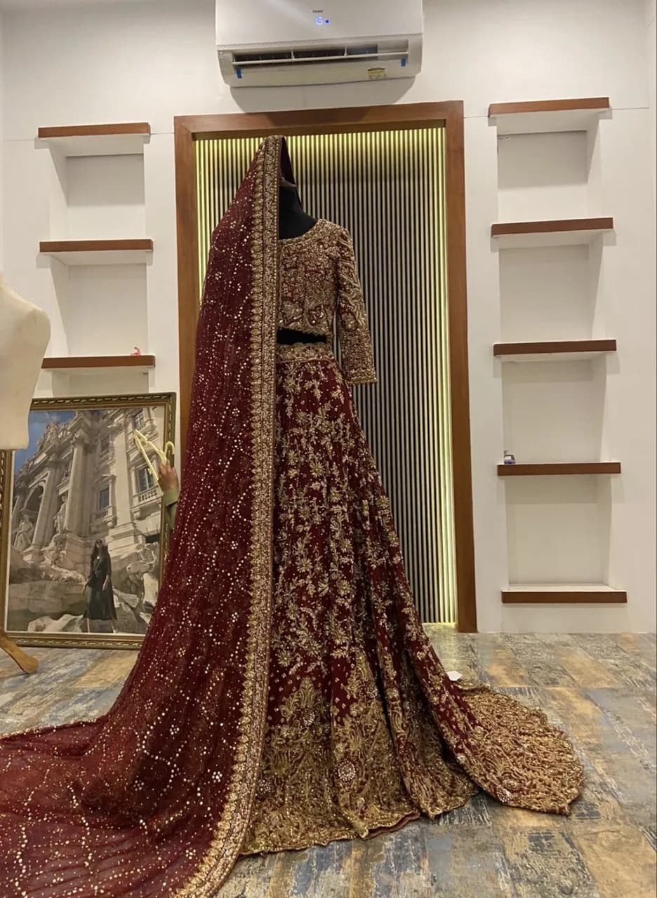 Umsha by Uzma Barbar lengha choli — image 1