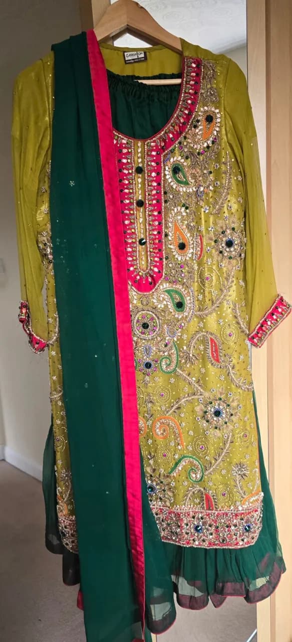 Mehndi suit — image 1