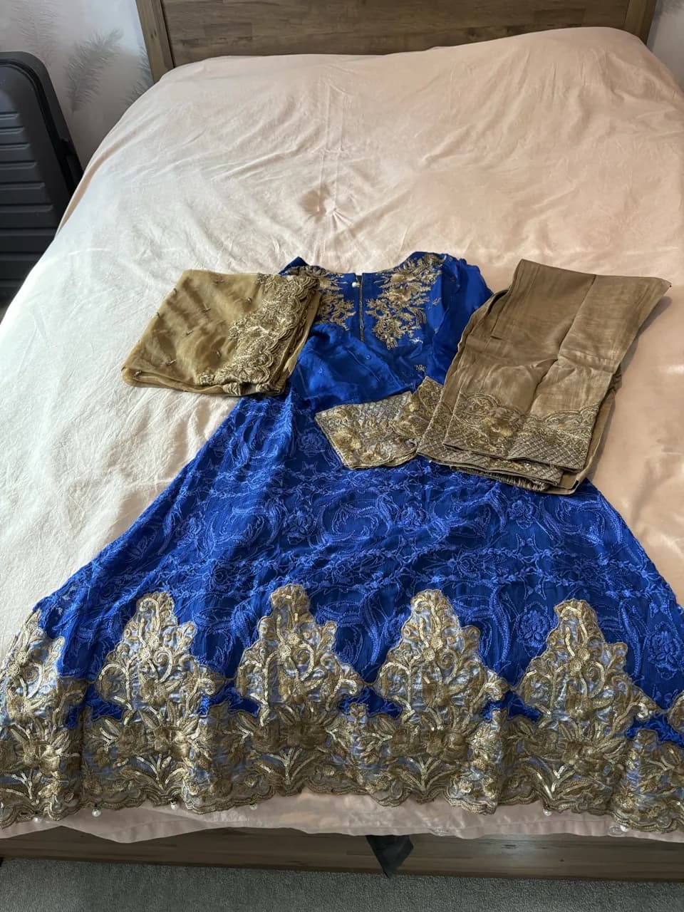 Party outfit- 3 piece — image 1