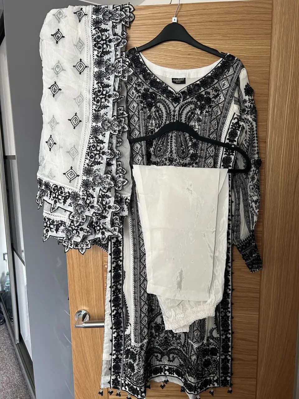 Shalwar kameez — image 1